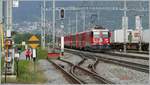 RE1761 nach Disentis/Mustér mit Ge 4/4 II 624  Celerina/Schlarigna  in Felsberg. (21.04.2020)