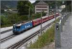 RE1733 mit Ge 4/4 II 619  Samedan  nach Disentis in Reichenau-Tamins.