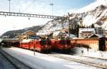 RhB Ge4_4 I  611 und Ge4_4 II 624 am 3.1.1992 in Samedan.