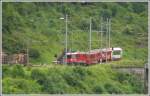 RE1241 Disentis - Scuol-Tarasp bei der Einfahrt in Valendas-Sagogn. Zuglok ist Ge 4/4 II 620  Zernez . (07.06.2008)