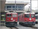 Ge 4/4 I 603  Badus  neben Ge 4/4 II 624  Celerina  im Arosabahnareal in Chur. (18.06.2010)