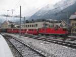 Ge 4/4 II 621 mit einer Zugskomposition der Arosabahn beim rangieren in Chur, 26.12.2010.