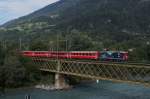 Ge 4/4 II 619 berquert am 2.9.11 den Hinterrhein in Reichenau-Tamins.