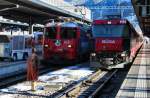 Ge 4/4 II 615 “RE Energie” und Ge 4/4 III 646  BGA  der RhB am 11.01.2012 im Bahnhof Chur.
