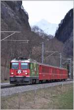 RE1342 aus St.Moritz mit der Ge 4/4 ii 630  Trun  hat soeben die Chlus verlassen bei Malans.