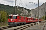 RE1749 mit Ge 4/4 II 612  Thusis  in Valendas-Sagogn.