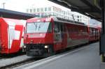 RhB Ge 4/4 III wartet am 10.03.2009 im Bahnhof Chur auf die Ausfahrerlaubnis.