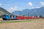 Am 26.Juli 2013 war Ge4/4 III Lok 652 der RhB mit einem Schnellzug aus Chur zwischen Felsberg und Domat/Ems auf dem Weg Richtung Reichenau-Tamins.