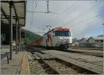 RhB Ge 4/4 III 649 mit einem Albulaschnellzug in Bever.
12. Sept. 2013