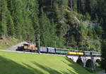 Schweiz: RhB Ge 6/6 1 414 Rhätisches Krokodil genannt der Rhätischen Bahn auf Notalgiefahrt in von Filisur in Davos Monstein, Schmelzboden nach Davos Platz 29.08.2018