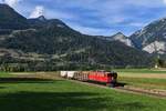 Ge 6/6 II 704 mit einem Güterzug am 10.09.2018 bei Bonaduz.