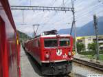 Die Ge 6/6'' 707 ''Scuol'' stand am 25.7.05 mit einem Gterzug in Thusis.