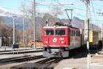 Ge6/6 II Nr.703 mit einem Containerzug bei der Einfahrt in Landquart.07.01.14