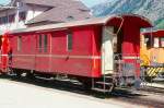 D 4035 II - Gepckwagen am 28.08.1998 in Pontresina - Baujahr 1911 - SWS - Fahrzeuggewicht 9,00t - Zuladung 10,00t - LP 10,69m - zulssige Geschwindigkeit 65 km/h.