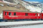 D 4203 - Gepckwagen am 09.02.1997 in Scuol - bernahme 15.05.1930 - SWS - Fahrzeuggewicht 17,00t - Zuladung 15,00t - LP 15,38m - zulssige Geschwindigkeit 90 km/h.-  2=25.02.1994 - RhB-Logo deutsch - Lebenslauf: ex F4 4203 - 1964 D 4203 - 09/1997 Abbruch. Hinweis: gescanntes Dia
