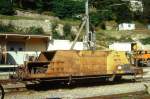 RhB - Fd 8662 am 05.09.1996 in Poschiavo - Schotterwagen 2-achsig mit 1 offenen Plattform - Baujahr 1965 - Talbot - Gewicht 7,53t - Zuladung 15,00t - LP 7,99m - zulssige Geschwindigkeit Aufkleber