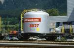 RhB - Uce 8027 am 07.06.1993 in Untervaz - Zementsilowagen 2-achsig mit 1 offenen Plattform - Baujahr 1959 - FFA/MBA - Gewicht 8,00t - Zuladung 15,00t - LP 7,74m - zulssige Geschwindigkeit 65 km/h -