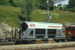 RhB - Fad 8731 am 28.06.1995 in Filisur - Selbstentlade-Schotterwagen 4-achsig mit 1 offenen Plattform - bernahme 01.07.1993 - JMR - Gewicht 15,13t - Zuladung 33,00t - LP 12,50m - zulssige