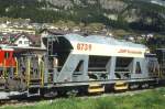 RhB - Fad 8739 am 04.09.1996 in Samedan - Selbstentlade-Schotterwagen 4-achsig mit 1 offenen Plattform - bernahme 12.10.1993 - JMR - Gewicht 15,36t - Zuladung 33,00t - LP 12,50m - zulssige