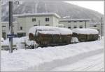 Im Landwassertal liegt eine ganze Menge Schnee, gemss dem eidgenssischen Schnee- und Lawineninstitut Davos fiel die grsste Menge Schnee im November seit mehr als 50 Jahren. Da ist Heizoel ein wichtiges und auch immer kostbareres Gut, das die RhB  bei fast jedem Wetter anliefert. (12.11.2007)