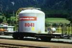 RhB - Uce 8041 am 26.06.1995 in Untervaz - Zementsilowagen 2-achsig mit 1 offenen Plattform - Baujahr 1958 - FFA/MBA - Gewicht 7,90t - Zuladung 15,00t - LP 7,74m - zulssige Geschwindigkeit 65 km/h -