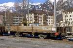 RhB - Kk-w 7341 am 27.02.2000 in Landquart Ried - Niederbordwagen 2-achsig mit 1 offenen Plattform - Baujahr 1913 - Rast - Gewicht 5,70t - Zuladung 12,50t - LP 7,79m - zulssige Geschwindigkeit Aufkleber 60 km/h - 2=12.09.1995 - Lebenslauf: ex M1 7341- 1969 Kk 7341 - 1972 Kk-w 7341 - 14.03.2007 Xk 9029 II.
