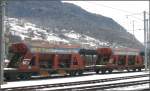 Fac 8709 und 8710 Kies- und Schotterwagen mit unterschiedlicher Beschriftung in Landuart. (25.01.2010)