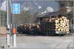 Stammholzverlad in Versam-Safien. (08.04.2010)