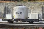 RhB - Uce 8008 am 30.10.1990 in St.Moritz - Zementsilowagen 2-achsig mit 1 offenen Plattform - Baujahr 1964 - JMR/MBA - Gewicht 8,31t - Zuladung 15,00t - LP 7,75m - zulssige Geschwindigkeit 65 km/h - 2=07.09.1989 - Logo nur RhB - Lebenslauf: ex OB1 8008 - 1969 Uce 8008 - 2004 Uc 2008.  Hinweis: gescanntes Dia
