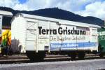RhB - Gbk-v 5608 am 08.06.1997 in Landquart Ried - Gedeckter Gterwagen 2-achsig mit 1 offenen Plattform - Baujahr 1913 - Reichsh/Gestle - Gewicht 7,65t - Zuladung 12,00t - LP 8,49m - zulssige Geschwindigkeit 70 km/h - 2=04.12.1992 - Werbung: TERRA GRISCHUNA - Lebenslauf: ex K1 5608 - 1969 Gbk-v 5608 - 2001 Kastenabbruch - 09/2001 X rot m 9214 III - Hinweis: genderte Zuladung, genderte zulssige Geschwindigkeit, genderte Werbung, gescanntes Dia
