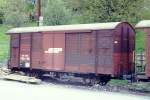 RhB - Gbk 5623 am 09.05.1991 in Thusis - Gedeckter Gterwagen 2-achsig mit 1 offenen Plattform - Baujahr 1931 - SIG - Gewicht 7,31t - Zuladung 12,50t - LP 8,57m - zulssige Geschwindigkeit Aufkleber