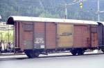 RhB - Gbk 5648 am 02.10.1990 in Davos Platz - gedeckter Gterwagen 2-achsig mit 1 offenen Plattform - Reserviert fr PAPIERTRANSPORTE Davos Platz-Landquart - Baujahr 1890 - VSB - Gewicht 7,42 - Zuladung 12,50t - LP 8,45m - zulssige Geschwindigkeit Aufkleber 60 km/h - Lebenslauf: ex LD K 42 - 1895 RhB K 42 - 1899 K 632 - 1911 K1 5232 - 1952 K1 5648 - 1969 Gbk 5648 - 05/1996 DFB X 2947 Werkstattwagen - Hinweis: gescanntes Dia
