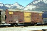RhB - Gb 5011 am 27.02.1998 in Reichenau - Gedeckter Gterwagen 2-achsig mit 1 offenen Plattform - Baujahr 1963 - JMR - Gewicht 7,48t - Ladegewicht 15,00t - LP 9,14m - zulssige Geschwindigkeit