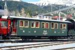 RhB - C 2012 am 09.05.1999 in Davos Platz - 3. Klasse historischer Personenwagen - Baujahr 1889 - SIG/RhB - Gewicht 8,00t - Sitzpltze 40 - LP 9,50m - zulssige Geschwindigkeit 60 km/h - =19.03.1999 - Lebenslauf: ex LD C 32 - 1895 RhB C 52 - 1899 C 212 - 1911 C 2012 - 1940 X 9034 - 1989a - 03/1999 C 2012 - WN 9801. Hinweis: (Club 1889)
