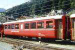 RhB - B 2115 am 02.09.1995 in Disentis - 2.Klasse Leichtstahlwagen, geeignet fr Krankentransporte der Armee - Baujahr 1913 - SIG - Fahrzeuggewicht 19,00t - Sitzpltze 64, Stehpltze 20 - LP 15,73m -
