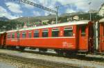 RhB - B 2223 am 31.08.1993 in St.Moritz - 2.Klasse Personenwagen schwere Stahlbauart - Baujahr 1929 - SIGRhB - Fahrzeuggewicht 24,00t - Sitzpltze 52 - LP 15,93m - zulssige Geschwindigkeit 80 km/h - 3=27.09.1989 - Logo RhB in rhtoromanisch - Lebenslauf: ex C4 2223 - 1956 B4 2223 - 1964 B 2223 - 07/1998 Xa-v 9396 Containertragwagen.
