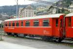 RhB - B 2284 am 27.05.1990 in St.Moritz - 2.Klasse Personenwagen in schwerer Stahlbauart - Baujahr 1930 - SWS/RhB - Fahrzeuggewicht 23,00t - Sitzpltze 52 - LP 16,44m - zulssige Geschwindigkeit 80 km/h - 3=26.06.1988 - Logo RhB in deutsch - Lebenslauf: ex ABC4 620 - 1956 AB4 1620 - 1964 AB 1620 - 1977 B 1620 - 23.06.1988 B 2284 - 06/2002 verkauft an Jagsttalbahn
