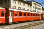 RhB - B 2442 am 31.08.2007 in St.Moritz - 2.Klasse Einheitspersonenwagen (Typ II) - Baujahr 1980 - FFA/SWP - Fahrzeuggewicht 16,00t - Sitzpltze 54 - LP 18,50m - zulssige Geschwindigkeit 90 km/h -