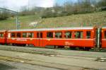 RhB - B 2332 am 11.04.1998 in Filisur - 2.Klasse Personenwagen - Mitteleinstiegswagen mittelschwerer Stahlbauart - bernahme: 15.08.1948 - SWS - Fahrzeuggewicht 21,00t - Sitzpltze 64 - LP 17,63m -