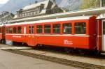 RhB - B 2338 am 30.09.1990 in Samedan - 2.Klasse Personenwagen - Mitteleinstiegswagen leichter Stahlbauart - bernahme 16.11.1956 - SIG - Fahrzeuggewicht 18,00t - Sitzpltze 68 - LP 18,22m -