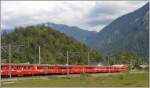 An diesem RegioExpress aus St.Moritz finden sich fast alle Personenwagentypen der RhB, nicht gerade einheitlich, dafr aber sauber. (14.09.2009)