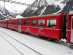 RhB - Extazug fr Rodelnde mit dem Personenwagen WS 3912 unterwegs am 01.01.2010