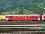 RhB - Personenwagen 1+2 Kl. AB 1569 in Landquart am 17.09.2011