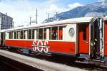 RhB - As 1143 am 07.06.1997 in Chur - Historischer 1.Klasse Salonwagen 4-achsig - Baujahr 1931 - SIG - Fahrzeuggewicht 18,00t - Sitzpltze 32 - LP 16,40m - zulssige Geschwindigkeit 90 km/h - 2=24.05.1996 - Lebenslauf: exMOB AB4 105 - 1939 RhB AB4 243 - 1956 As4 1243 - 1964 As 1143. Hinweis: noch creme/weinrote Lackierung, mit Werbung SOS, gescanntes Dia
