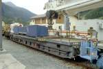 Sersa - P 10122 am 01.09.2007 in Zernez - Auslegertragwagen 4-achsig - Baujahr 1942 bernahme 12.03.2001 - SIG/RhB - Gewicht 12,80t - Ladegewicht 5,00t - LP 13,22m - zulssige Geschwindigkeit 70 km/h - 2=30.09.2000 - Lebenslauf: ex P 8310 bis 1960 Eigentum Horvag - 1960 OR6 8310 - 1969 Ua 8310 - 12.03.2001 verkauft an Sersa - 09/2001 P 10122
