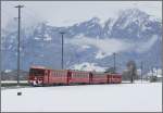 Be 4/4 Pendel mit Steuerwagen 1715 zwischen Igis und Zizers auf dem Weg nach Rhzns. Im Hintergrund der Vilan. (26.03.2008)