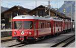 Kurzpendel mit Steuerwagen 1716 in Landquart. Dahinter stehen die Ge 4/4 I 607, 609 und 610. (15.03.2011)