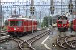 Be 4/4 513 verlsst Chur Richtung Thusis whrend nebenan die Ge 4/4 I 608  Madrisa  mit geschemelten Normalspurwagen auf die Weiterfahrt nach Landquart wartet. (04.07.2007)