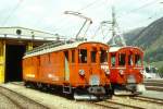 RhB - Xe 4/4 9920 am 31.08.1996 in Pontresina - Diensttriebwagen (Hilfswagen fr Bergedienst) 4-achsig - Baujahr 1908 - SIG/Al/PAG - 294 KW - Gewicht 31,00t - Ladegewicht 3,00t - LP 13,93m - zulssige Geschwindigkeit 45 - 3=15.12.1988 - 2=18.10.1994 - Logo RhB in deutsch - Lebenslauf: ex BB BCe 4/4 9 - 1943 RhB BCe 4/4 9 - 1953 Xe 4/4 9920 - 06/1998 Abbruch - daneben ABe 4/4 I 30 noch in roter Lackierung
