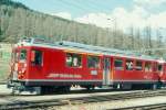 RhB - ABe 4/4 II 46 am 10.05.1994 in Pontresina - Gleichstromtriebwagen Bernina - Baujahr 1965 - SWS/BBC/MFO/SAAS - 680 KW - Gewicht 41,00t - 1./2.Klasse Sitzpltze 12/24 - LP 16,54m - zulssige Geschwindigkeit 55 km/h - 3=22.03.1985 1=20.02.1989 - Logo RhB in deutsch. Hinweis: Die Triebfahrzeugserie besteht aus 9 Fahrzeugen mit den Nummern 41 bis 49, gescanntes Dia
